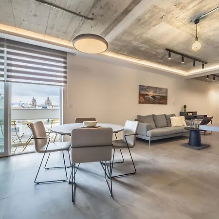 Brand New Close To Amenities. An Exceptionally Chic Get-away! Ta Xbiex