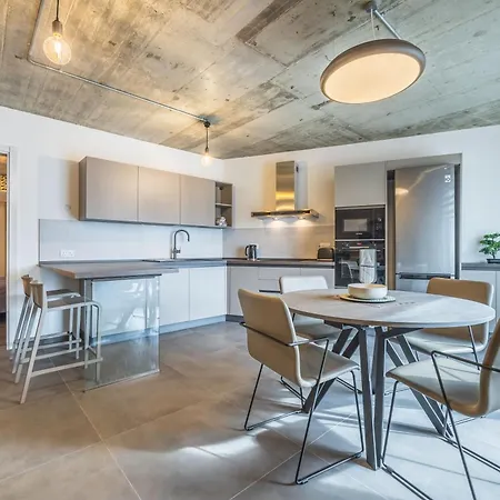 Brand New Close To Amenities. An Exceptionally Chic Get-away! * Ta Xbiex