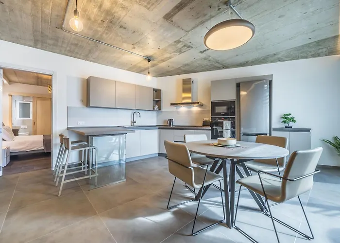 Brand New Close To Amenities. An Exceptionally Chic Get-away! * Ta Xbiex